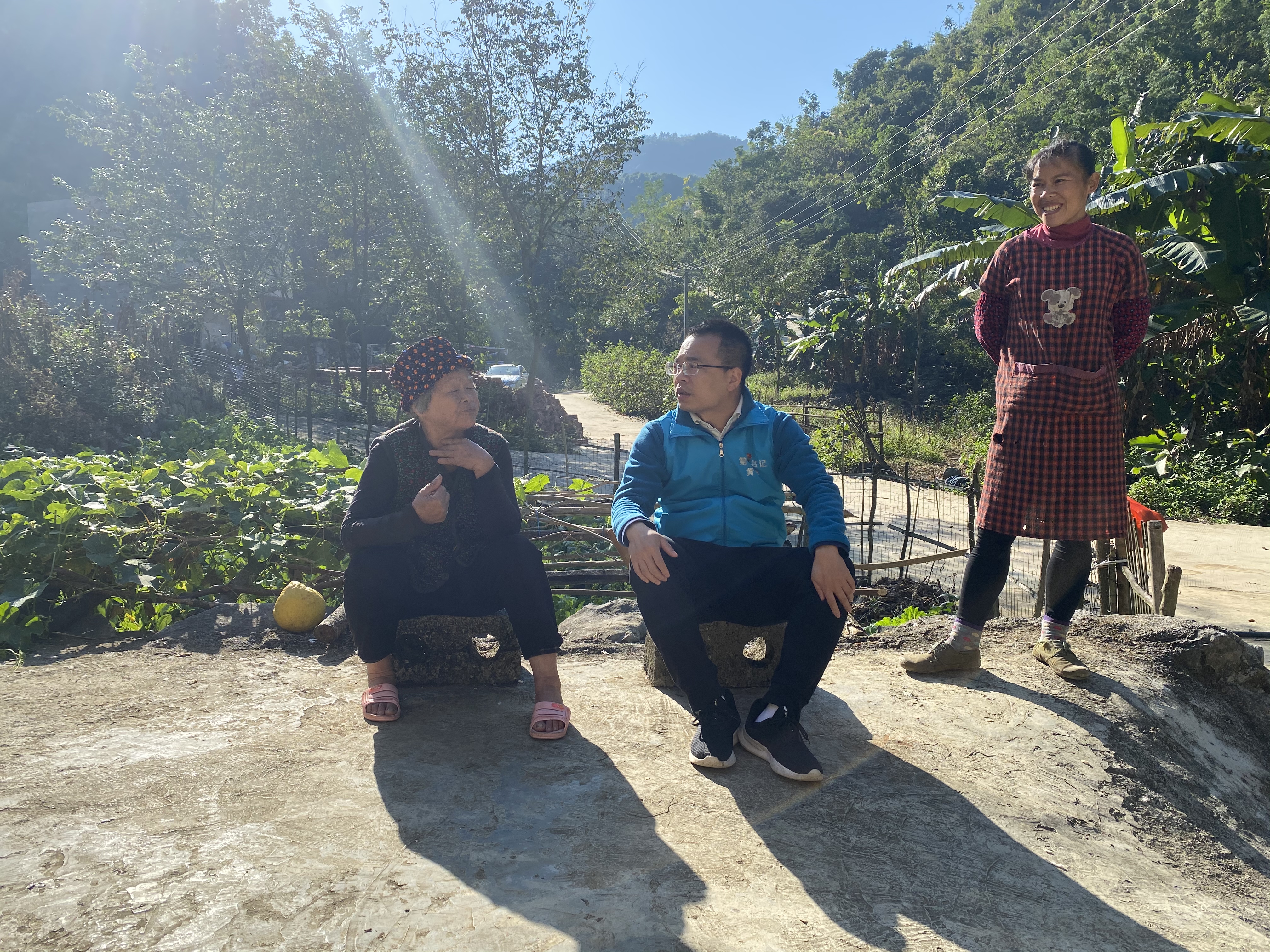 030暖阳 黄澳.jpg