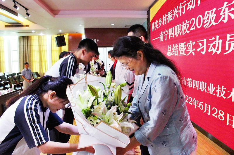 a87ff679a2f3e71d9181a67b7542122c_img_184_867_316_211.jpg a87ff679a2f3e71d9181a67b7542122c_img_184_867_316_211.jpg