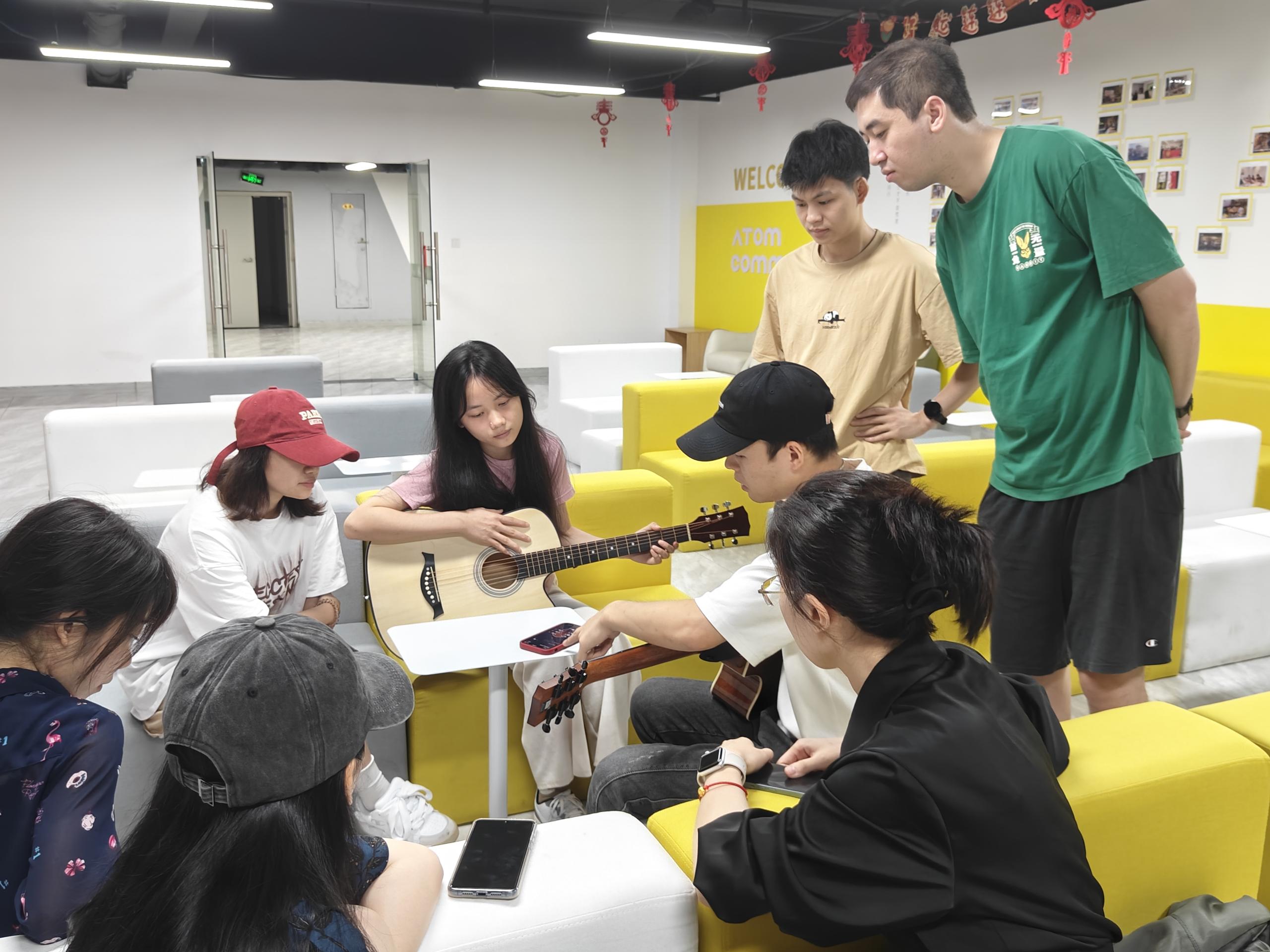 4d2a9bb4644b6b376819546ad408743.jpg 4d2a9bb4644b6b376819546ad408743.jpg